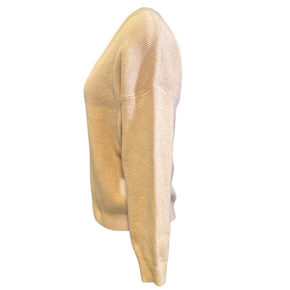 Uniqlo V-Neck Ribbed Knit Pull On Sweater Sz M Tan Beige Preppy Academia Cozy - Picture 2 of 7